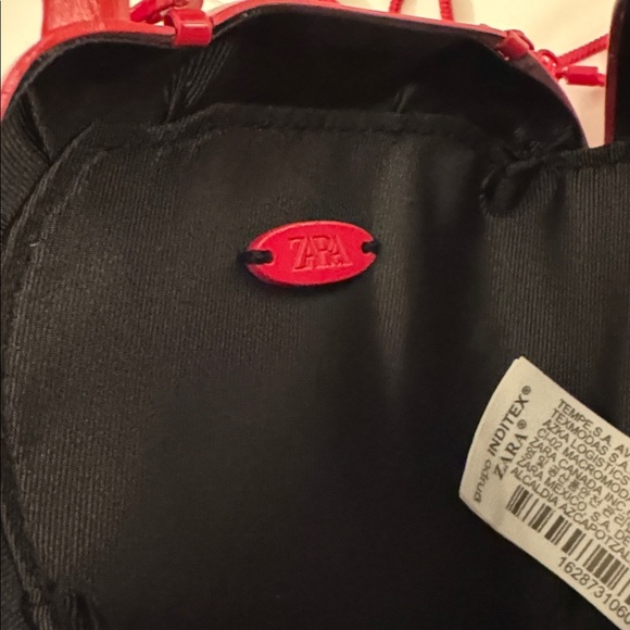 Zara Red Glossy Heart Hard Case Crossbody Bag Never Used - Picture 13 of 15
